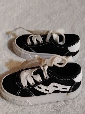 US Sport toddler shoes Size 5
